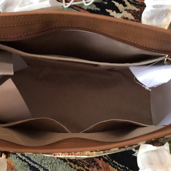 Michael Kors Tote Bag - Picture 3 of 5